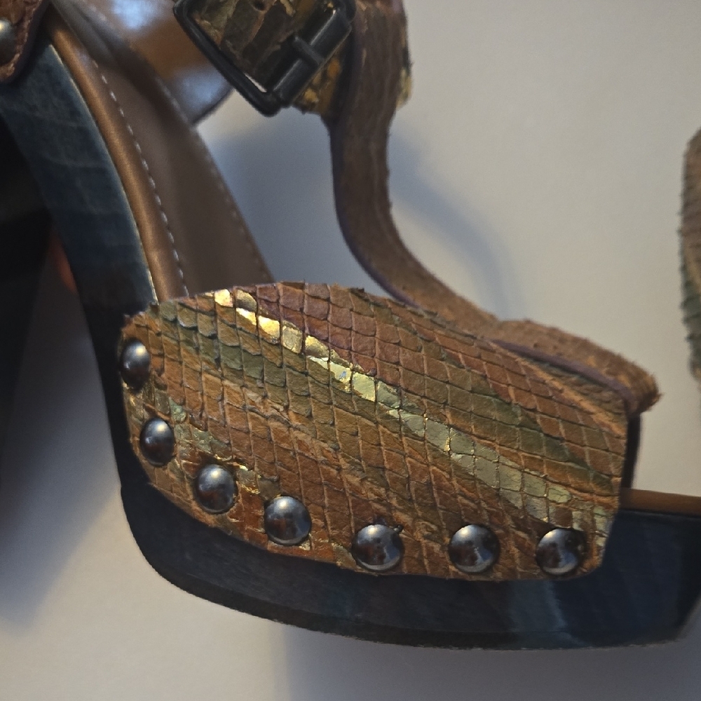 UGG Collection Multicolor Platform Heels - image 3